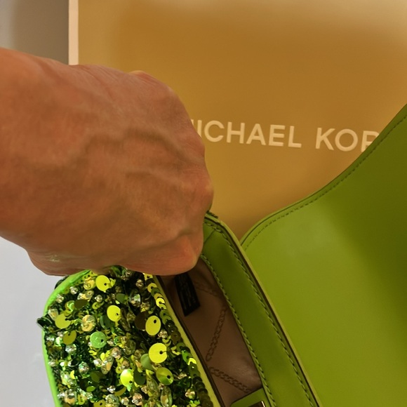 Michael Kors TRIBECA SM Conv Chaim Shldr bag - Picture 15 of 16